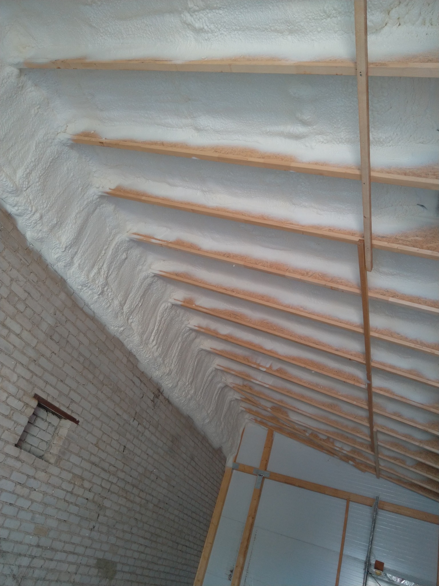 Poliuretano putų šiltinimas 2